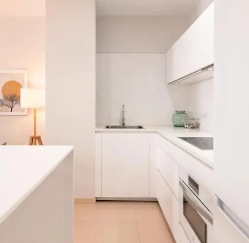 Cruz Center: The Coveted Location * 산타크루스데 테네리페