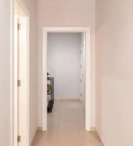 Cruz Center: The Coveted Location *