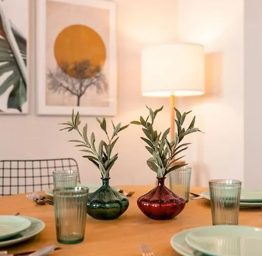 Cruz Center: The Coveted Location 아파트 *